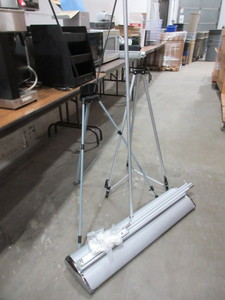 lot 135 image: TRADE SHOW RETRACTABLE BANNERS WITH CASES AND ACCESSORIES
