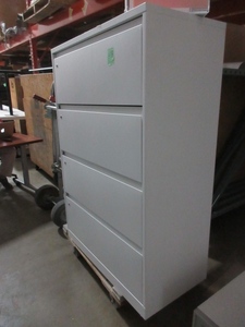lot 418 image: STEELCASE WHITE METAL FILE CABINET