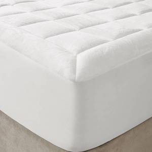 lot 58 image: New  Madison Park Cloud Soft Overfilled Plush Hypoallergenic Down-Alternative Waterproof Mattress Pad - Full