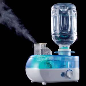 lot 45 image: New  SPT Personal Humidifier with ION - MSRP $89.99