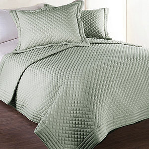 lot 91 image: New  Stayclean Brushed Microfiber Quilt - FULLQUEEN