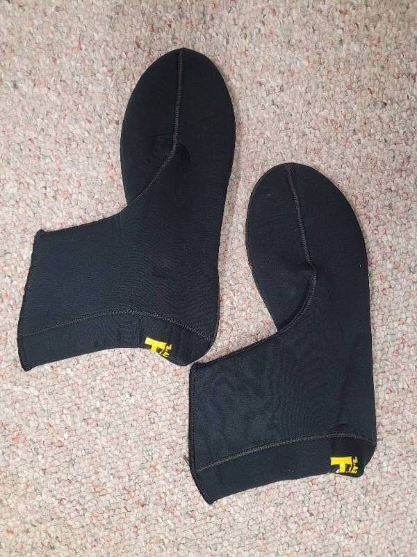 lot 12 image: Harveys Dive Boots size 10