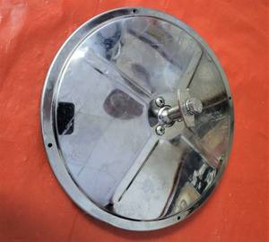 lot 14 image: 8 12 Chrome Convex Truckers Mirror