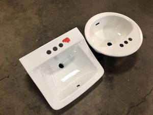 lot 21 image: Lot of 2 Bathroom Sinks Customer Returns See Pictures