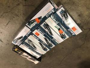 lot 26 image: Lot of Assorted Tile Cutter Various Models and Condtions Customer Returns See Pictures