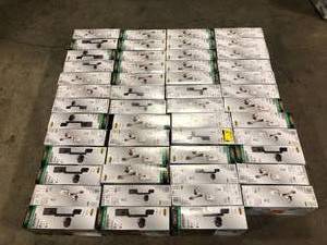lot 28 image: Lot of Defiant Door Knobs Various Models and Conditions Customer Returns See Pictures