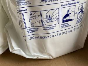 lot 39 image: Purell Hand Wipes
