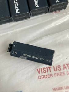 lot 116 image: 9V Batteries