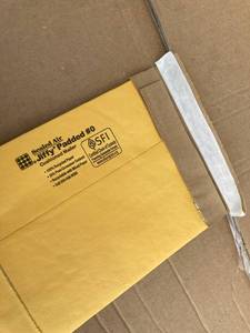 lot 142 image: Padded Mailers