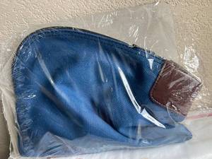 lot 82 image: Locking Deposit Bag