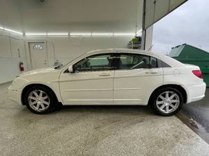 lot 12A image: 2007 Chrysler Sebring Touring