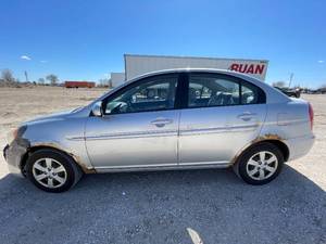 lot 14A image: 2010 Hyundai Accent GLS