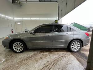 lot 18A image: 2013 Chrysler 200 Limited
