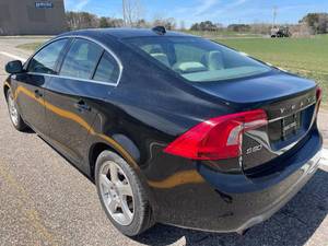 lot 6 image: 2012 Volvo S60 T5