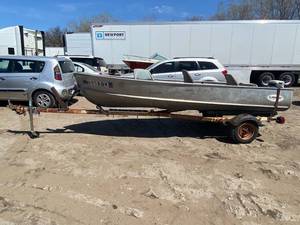 lot 18 image: 1975 Alumacraft
