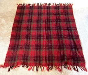 lot 50 image: Donegal Design 100% Pure New Wool Blanket
