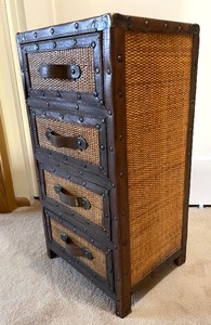 lot 95 image: Delightful Petite 4 Drawer Dresser