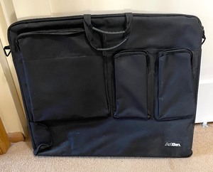 lot 167 image: Canvas Art Portfolio Cases