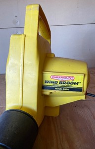 lot 216 image: Paramount Wind Broom Electric Power Blower