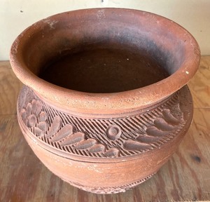 lot 256 image: Terracotta Planter