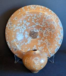lot 25 image: ELM Studio Pottery Crystalline Glaze Vase and Platter
