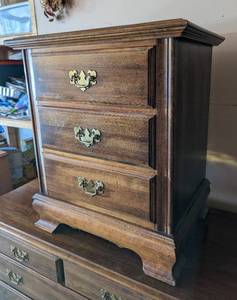 lot 127 image: Vintage Maple Nightstand