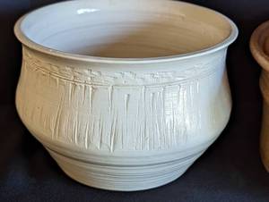lot 149 image: Four Pieces of Studio Pottery including a Biscuit Jar by popular Waconia Area Potter, Schiafmann.