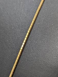 lot 244 image: Delicate 14k Gold Box Chain