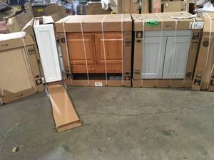 Lot of Mixed Assorted Kitchen Cabinets Customer Returns See Pictures