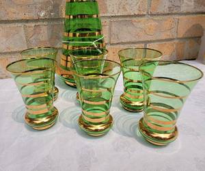 lot 33 image: Bohemian Crystal Green with Gold Stripe Cordial Set  Decanter with 6 Glasses