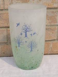 lot 66 image: Kosta Boda Art Glass October Vase signed Kjell Engman