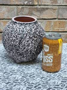 lot 115 image: Vintage Kenwood Atomic Lava Glaze Vase in Black & Pink