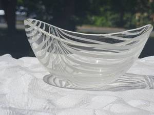 lot 91 image: Finnish Oy Kumela Pulled Bowl by Artist Maya Carlson