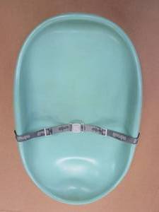 lot 410 image: Bumbo Changing Pad in Light Green (DIRTY)