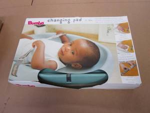 lot 411 image: Bumbo Changing Pad in Light Green