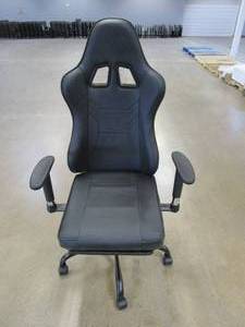 lot 441 image: Black Leather Office Chair with Leg Rest (A COUPLE SCUFFS & RIPS IN THE LEATHER)