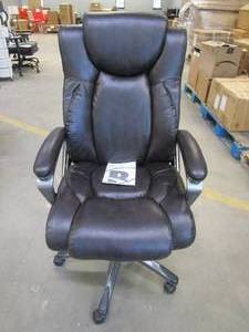 lot 475 image: Vanbow Dark Brown Leather Office Chair