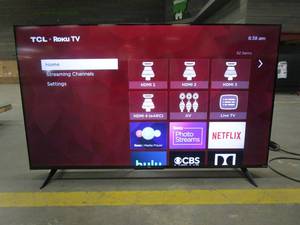 TCL - 50 Class 4-Series 4K UHD HDR Smart Roku TV