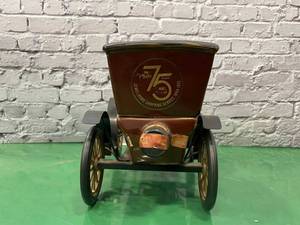 lot 48 image: Jim Beam Jewel Tea Co. Delivery Van Decanter
