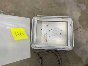 lot 116 image: Light Box 11 x 17