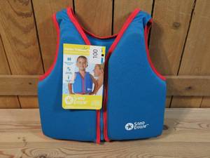 lot 100 image: Swim Trainer Vest with Adjustable Safety Strap