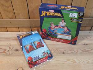 lot 81 image: Bestway Marvel Spider-Man Pool & Armbands