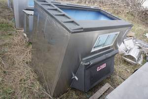 Manitowac 1840 LbDay Commercial Ice Maker with 1400 Lb Storage Bin