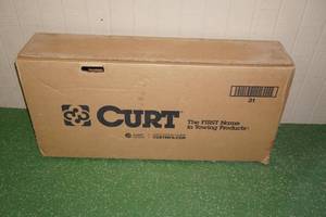 lot 6 image: Curt 31089 2 Front Trailer Hitch for 2019-23 Ram 2500