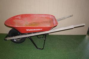 lot 10 image: Yard Works Wheelbarrow