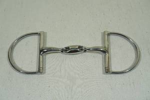 lot 41 image: Korsteel Oval Link Hunter Dee Bit -4.75