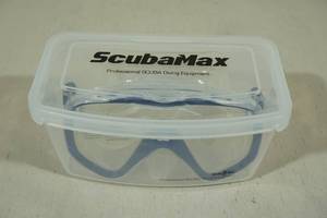 lot 146 image: Scubamax Professional Diving Mask -BlueClear