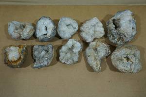 lot 159 image: 10 Quartz Geodes