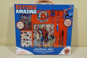 lot 178 image: Spider-Man Journal Set