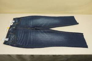 lot 183 image: Time and Tru High Rise Jeans -Size 12